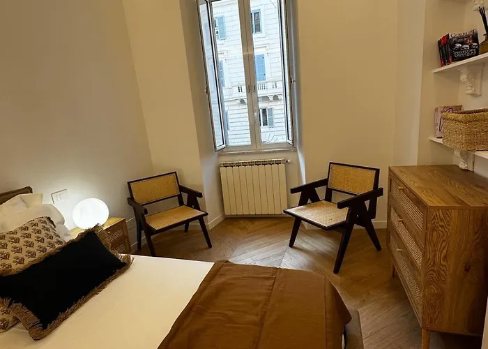 The Retreat - 2bdr Colosseum Monti District * Roma